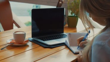 سمینار تلویزیون و هنرهای دیجیتال و انجام سمینار تلویزیون و هنرهای دیجیتال